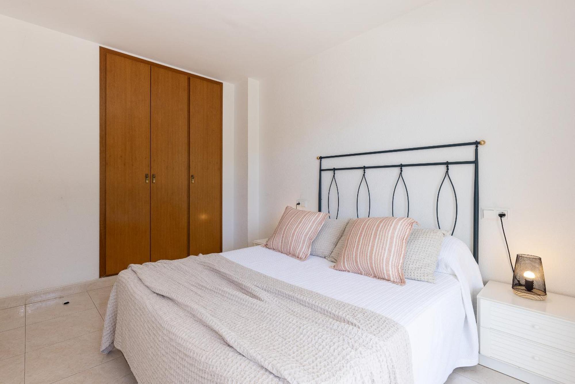 Uhc Txingudi Apartments Камбрильс Экстерьер фото