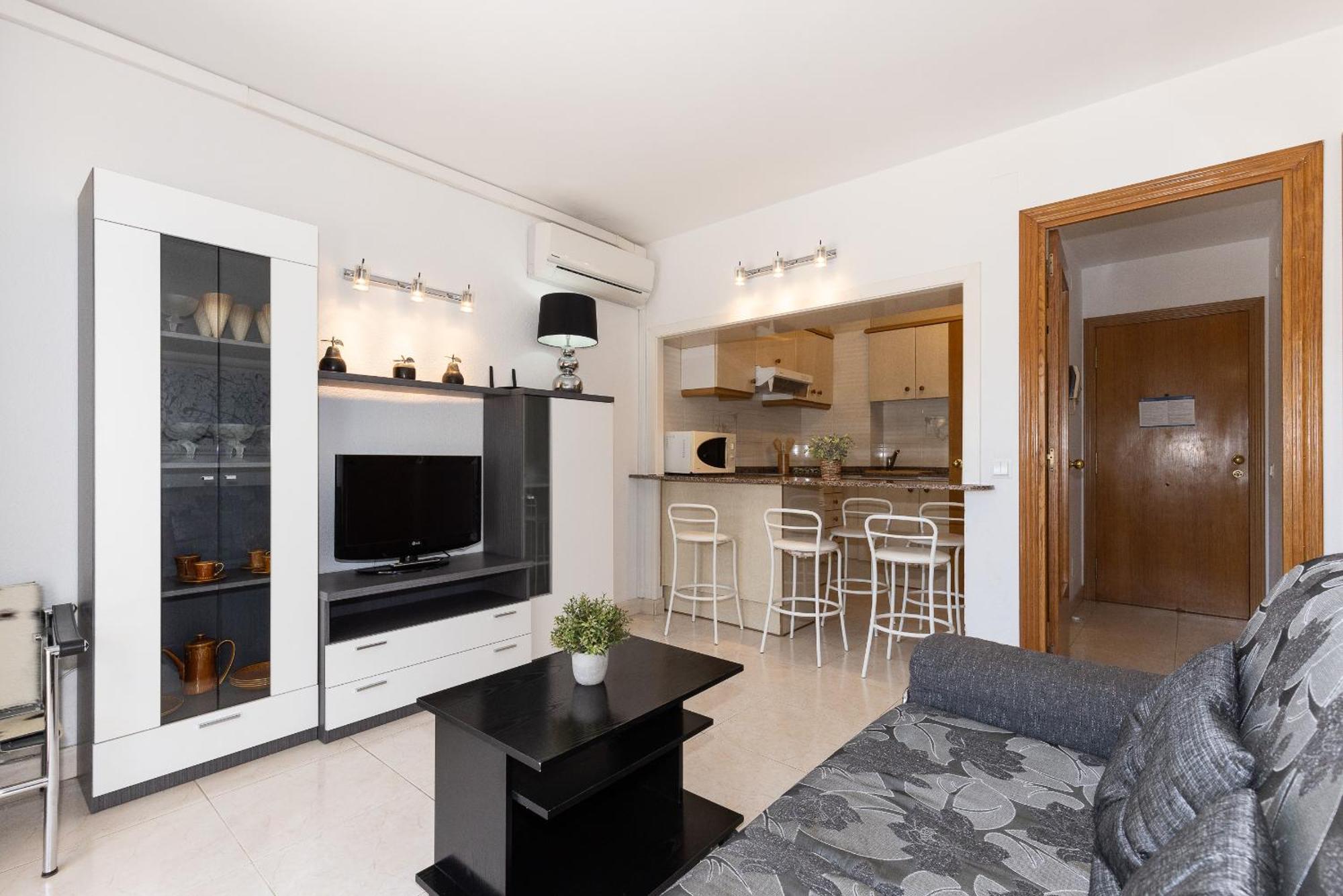 Uhc Txingudi Apartments Камбрильс Экстерьер фото